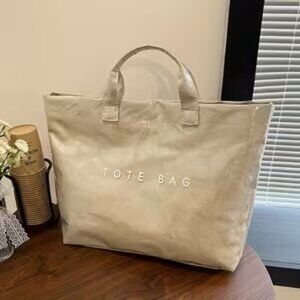 Women’s THE TOTE Handbag PVC -Light Beige/Cream-